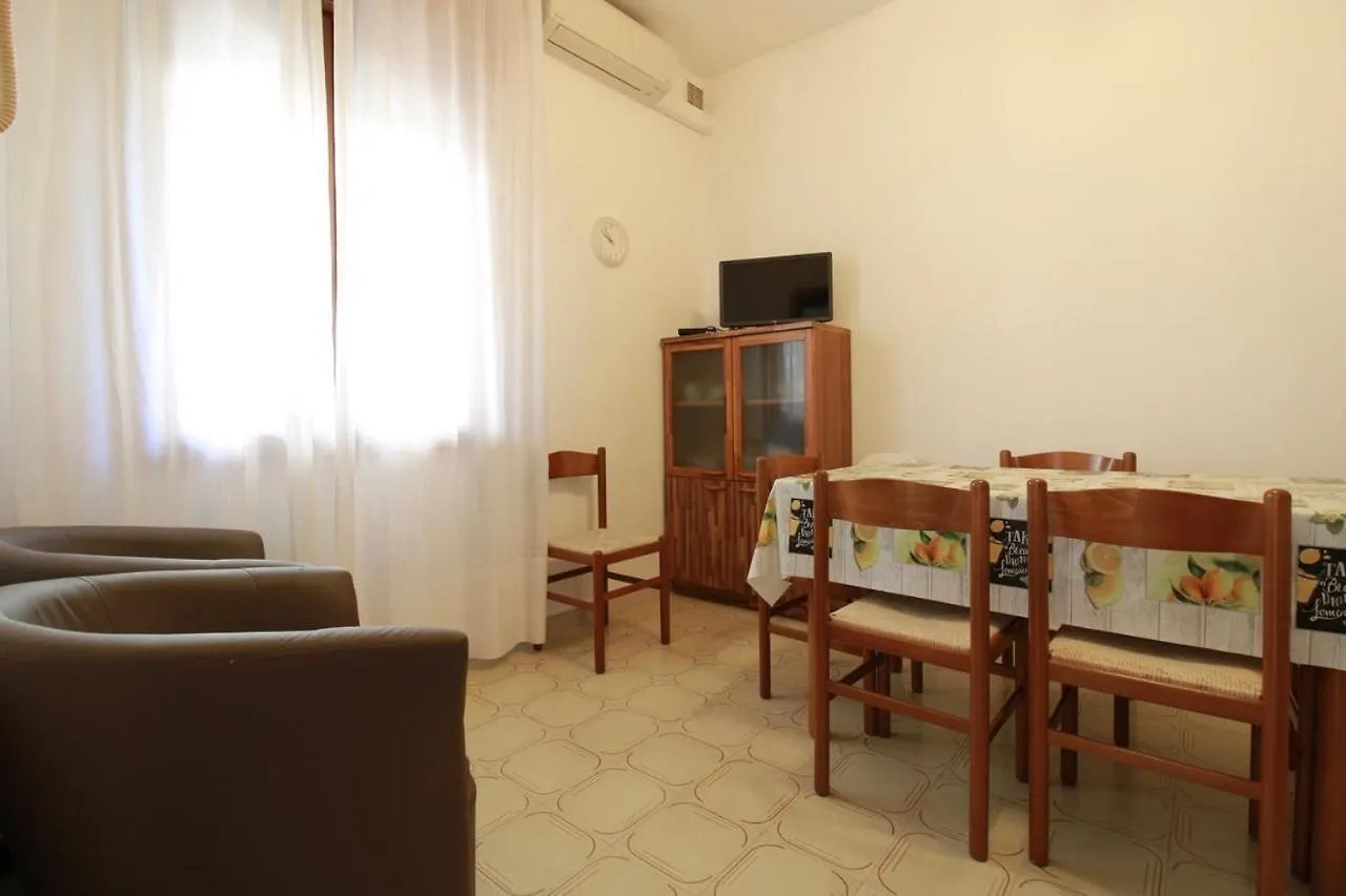 Appartamento-Santi Lido di Jesolo 0*,  Italy